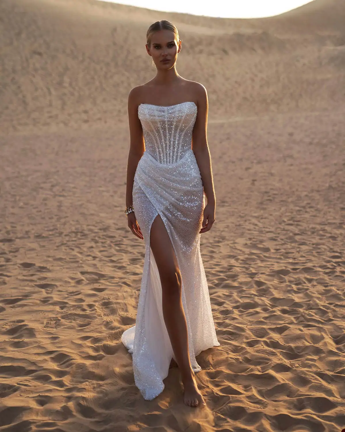 Vestido De novia Sexy De sirena del desierto sin tirantes con cuentas divididas sin mangas Vestido De novia desmontable Vestido De novia personalizado