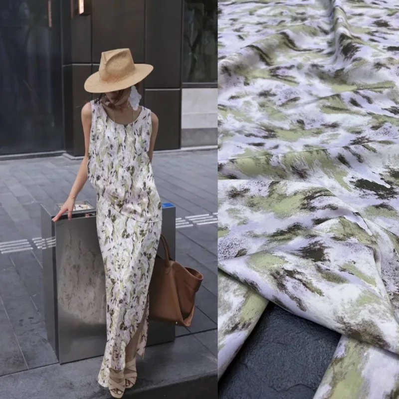 140CM Wide 18MM Thin Silk Crepe de Chine Fabric with Gorgeous Green Special Print for Sewing Summer Dress Pants Pajamas R2508
