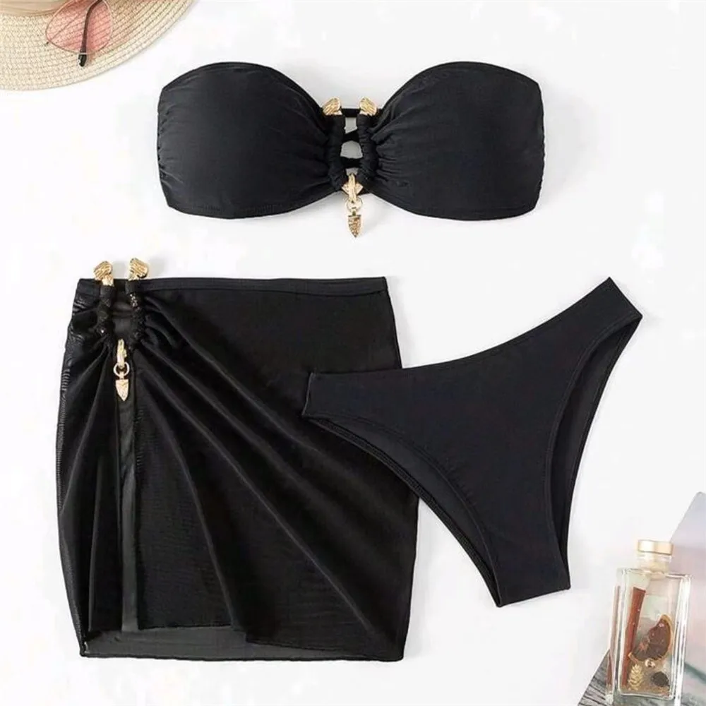

Черные комплекты бикини-бандо с металлическими пряжками, комплект из 3 предметов, юбки, накидка, сексуальный купальник для женщин, 2025 год, праздничные однотонные купальники, бикини Dames
