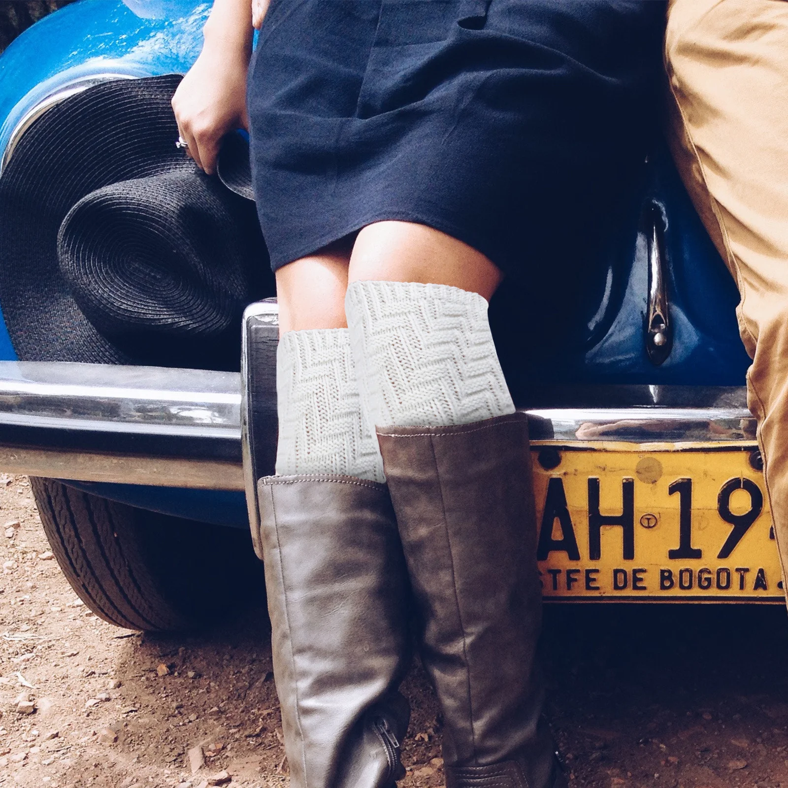 

1Pair Knee Sleeve Soft Breathable Warm Knee Brace Thickened Non Slip Protective Wrap for Sports Fitness Injury Recovery