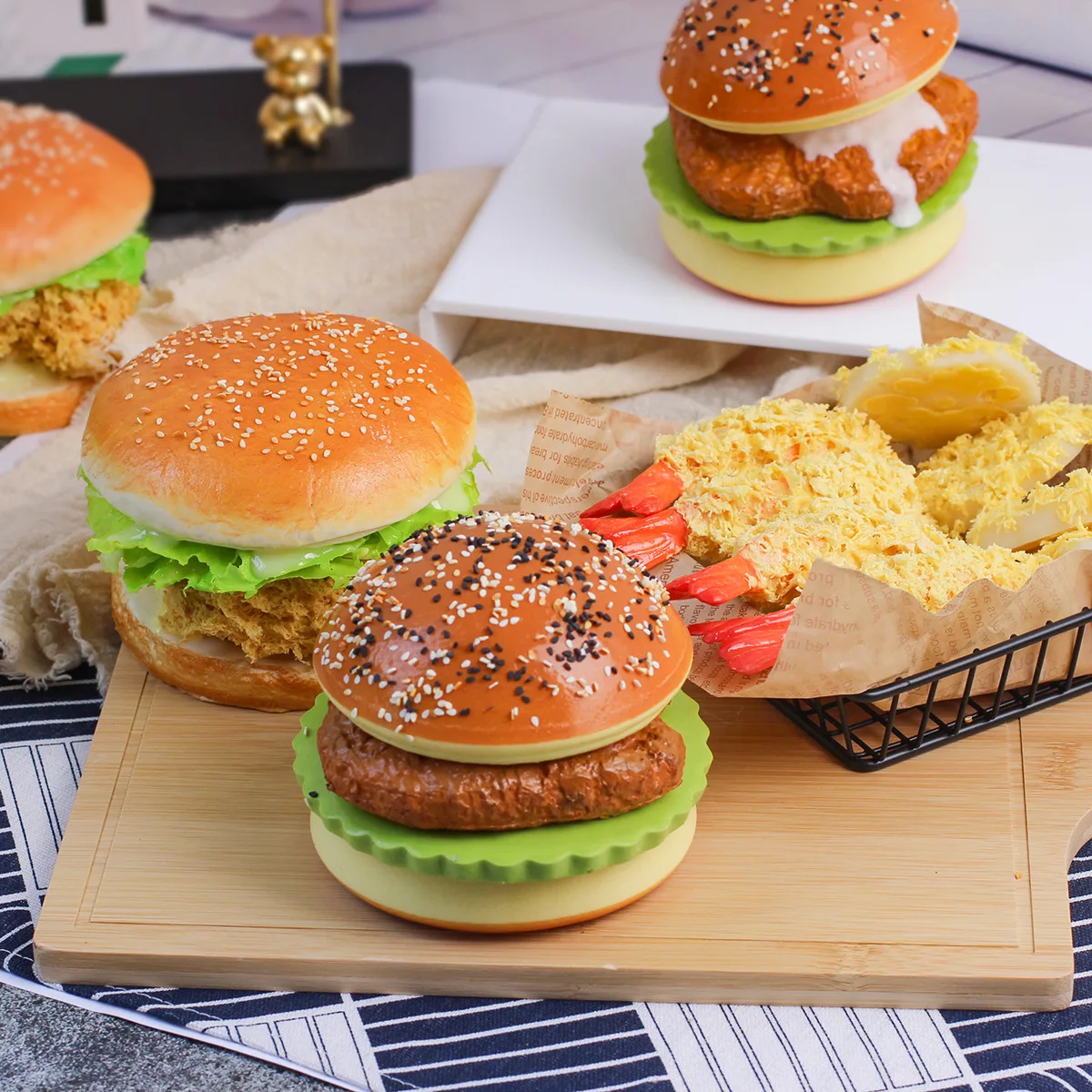 

Simulation Hamburger Toast Fake Bread Model Artificial Burger Prop Store Display Sample Photography Ornament Home Decoration
