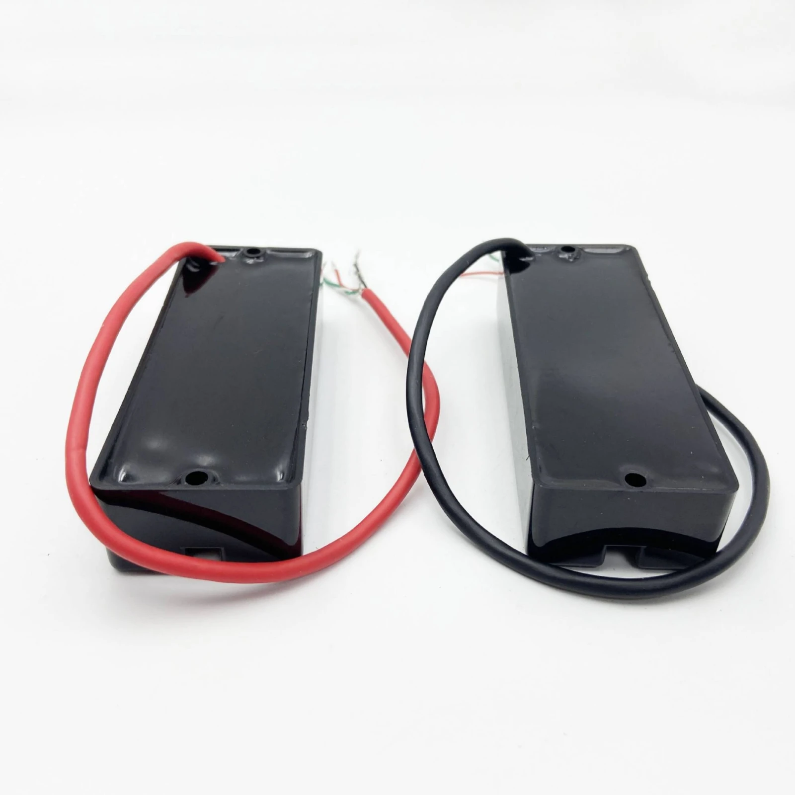 2 Pieces Electric Bass Pickups Matte Black Two-coilCoil Pickups Pickup with Mounting Screws Humbucking Electronics 4-Conductor