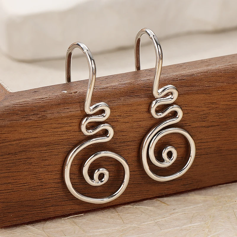 Fashionable Abstract Earrings With Retro Styles For Trendy Women Silver Color Earrings Accessories Daily Party Jewelry