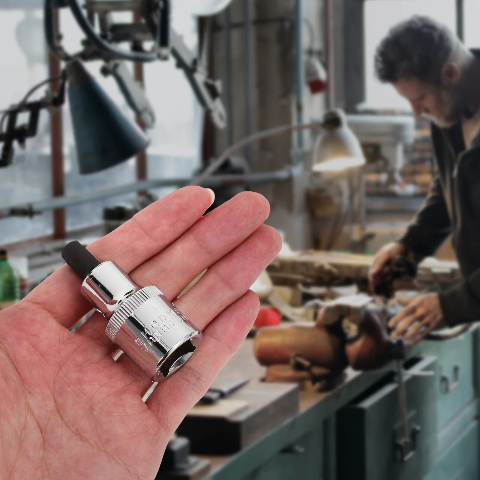 

Car Shock Absorber Remover Compact Suspension Strut Separator Spreader Tool for Repair Maintenance Spreader Tool