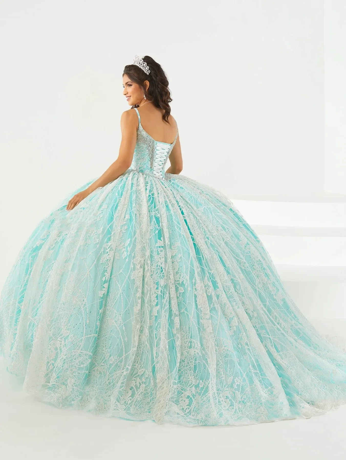 Turquoise Charro Quinceanera Dresses Ball Gown Spaghetti Straps Tulle Lace Beaded Puffy Mexican Sweet 16 Dresses 15 Anos