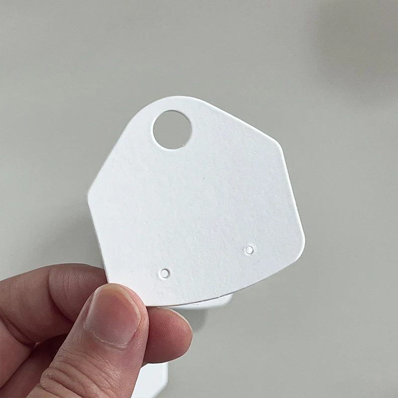 

50 шт. пустая белая бумажная карта 4,5 см серьги-гвоздики ювелирные изделия демонстрационные карты посылка бирка нерегулярно милые ювелирные этикетки для малого бизнеса