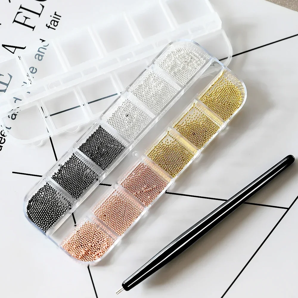 12 Gitter 0,5~3mm Mini-Kaviarperlen, Gold Silber Metall-Mikrokugeln Nagelkunst-Dekorationen, Magnetstift Nagelschmuck – Detail 15