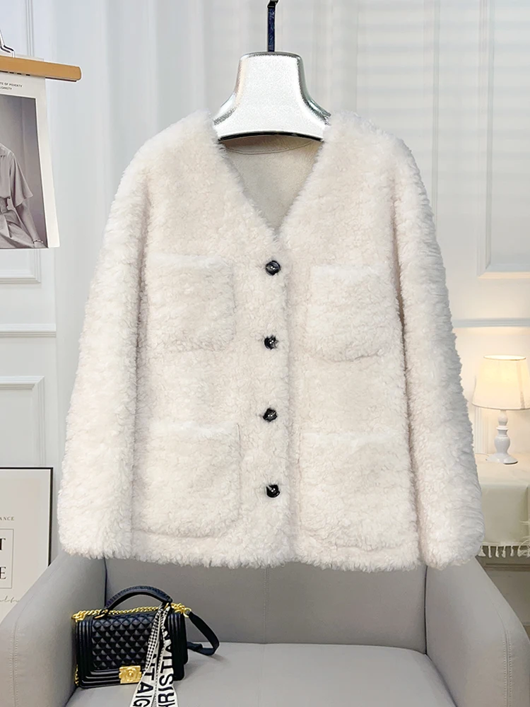 

Xiaoxiangfeng 2024 Autumn/Winter New Sheep Fleece V-neck Cardigan Lamb fur integrated fur jacket Short style for women