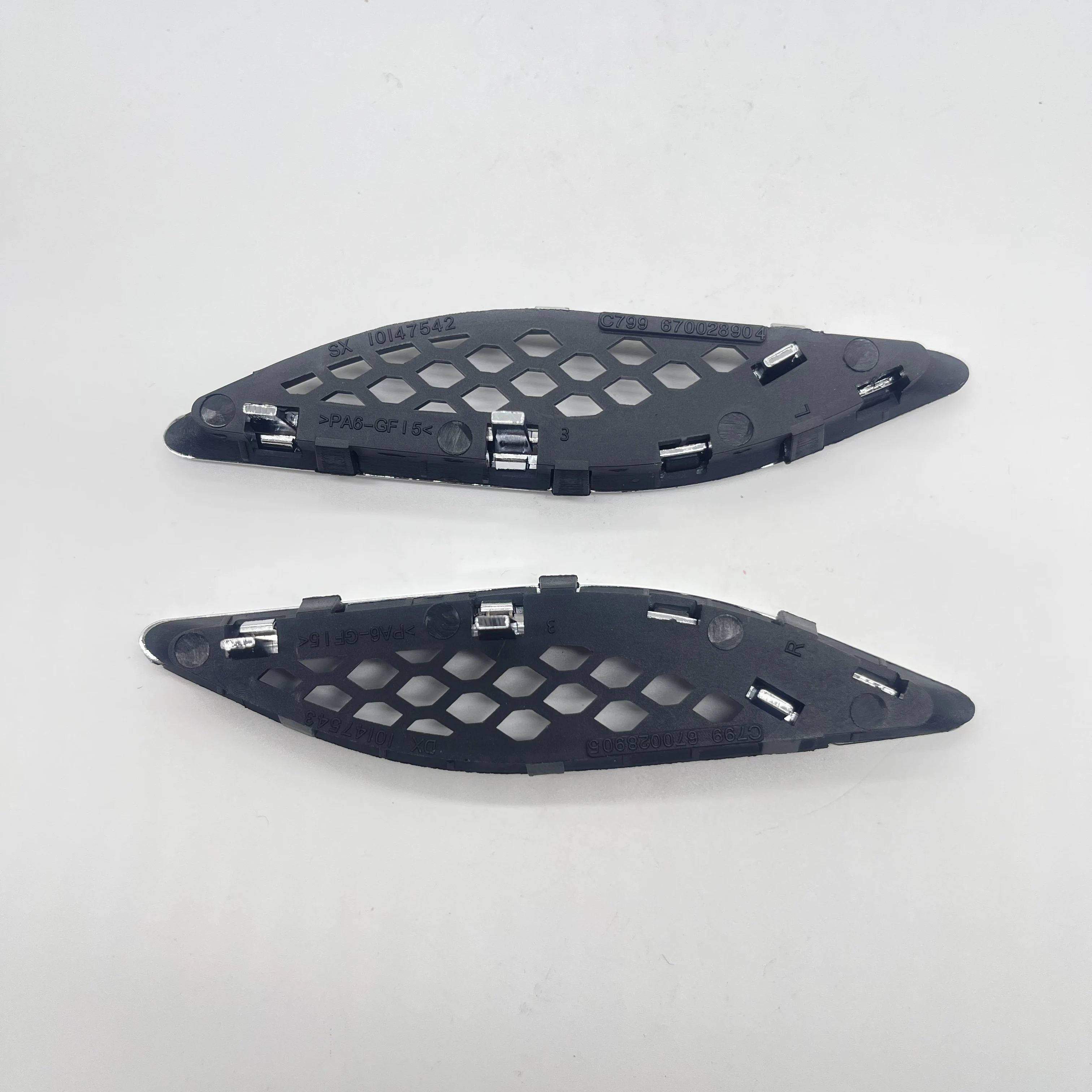 For Maserati Ghibli 2014-2021 Car Front Side Grille Air Intake Fender Vents Grill Auto accessories 670029939 670029940