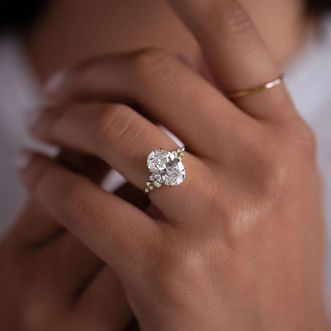 Oval‑Cut Moissanite Cluster Engagement Ring for Women, 925 Sterling Silver Base 14K Gold Plated, 1‑3 Carat Options With Zircon Accents, Fine Jewelry With Certificate, Ideal Birthday Party Anniversary Holiday Gift Accessories