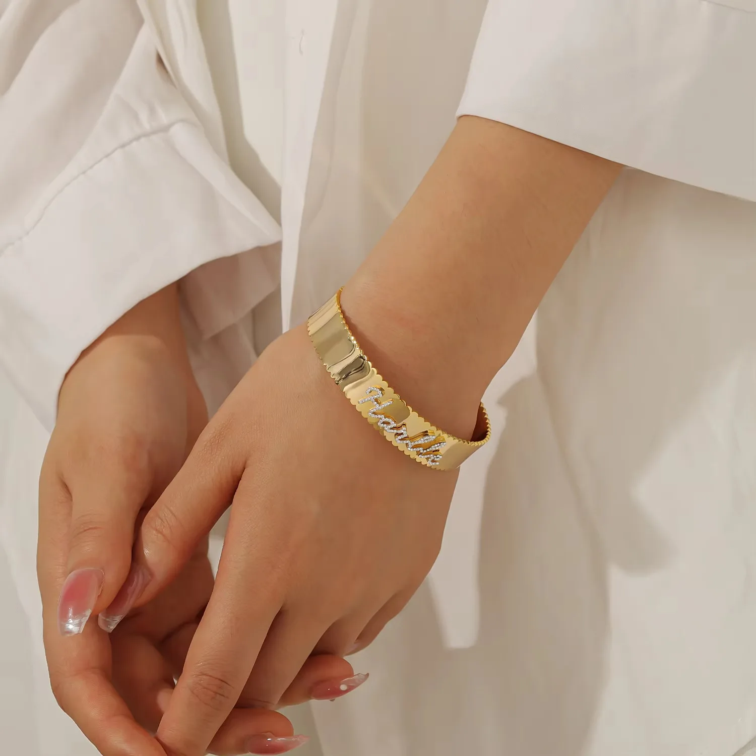 2025 Personalized Women's Wavy Edge Bracelet DIY Diamond Name Bracelet Open Stainless Steel Bracelet Gift