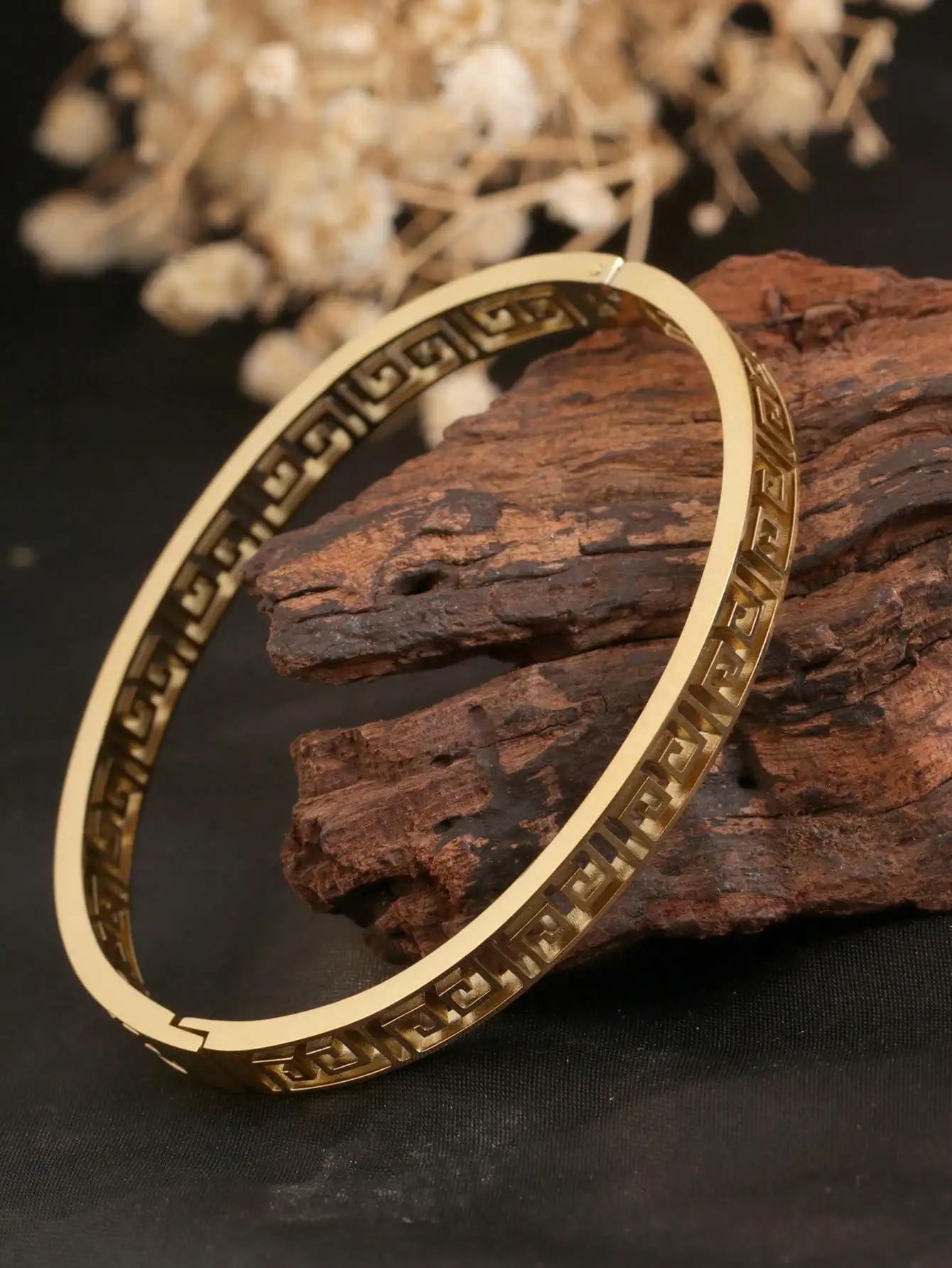 1 Stück Edelstahl 18K Gold Retro Drehbares Armband mit Muster der Großen Mauer im Hofstil – Detail 1