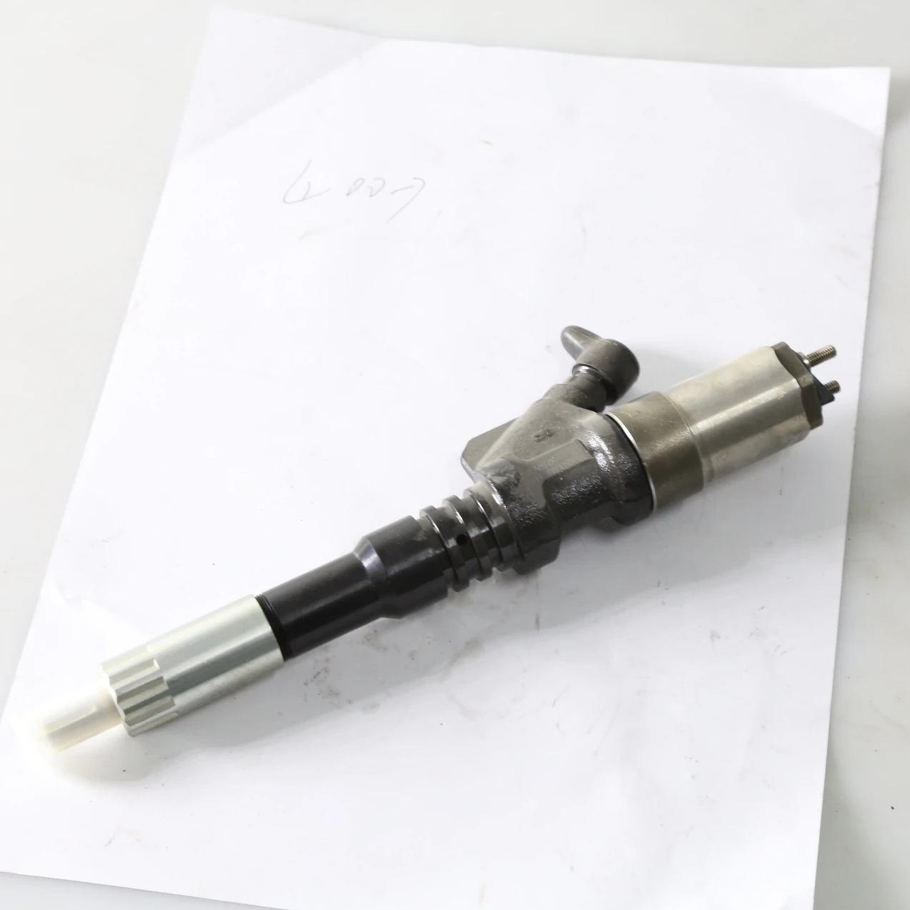 

Genuine 6156-11-3300 PC400-7 PC450-7 Excavator Fuel Injector Assy