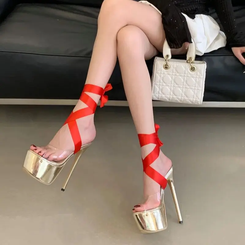 

Золотые шлепанцы на шпильке 16 см, летние прозрачные сандалии на платформе из ПВХ, женские пикантные туфли на высоком каблуке с перекрестными ремешками, сандалии