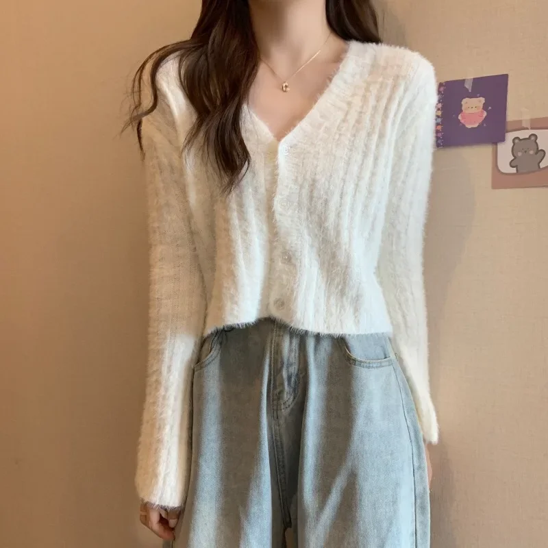 Spring Autumn Knitted Cardigan Jacket Women's Soft Supplesweater Angora White V-Neck Top Slimming Smoothing Silhouette Pullovers