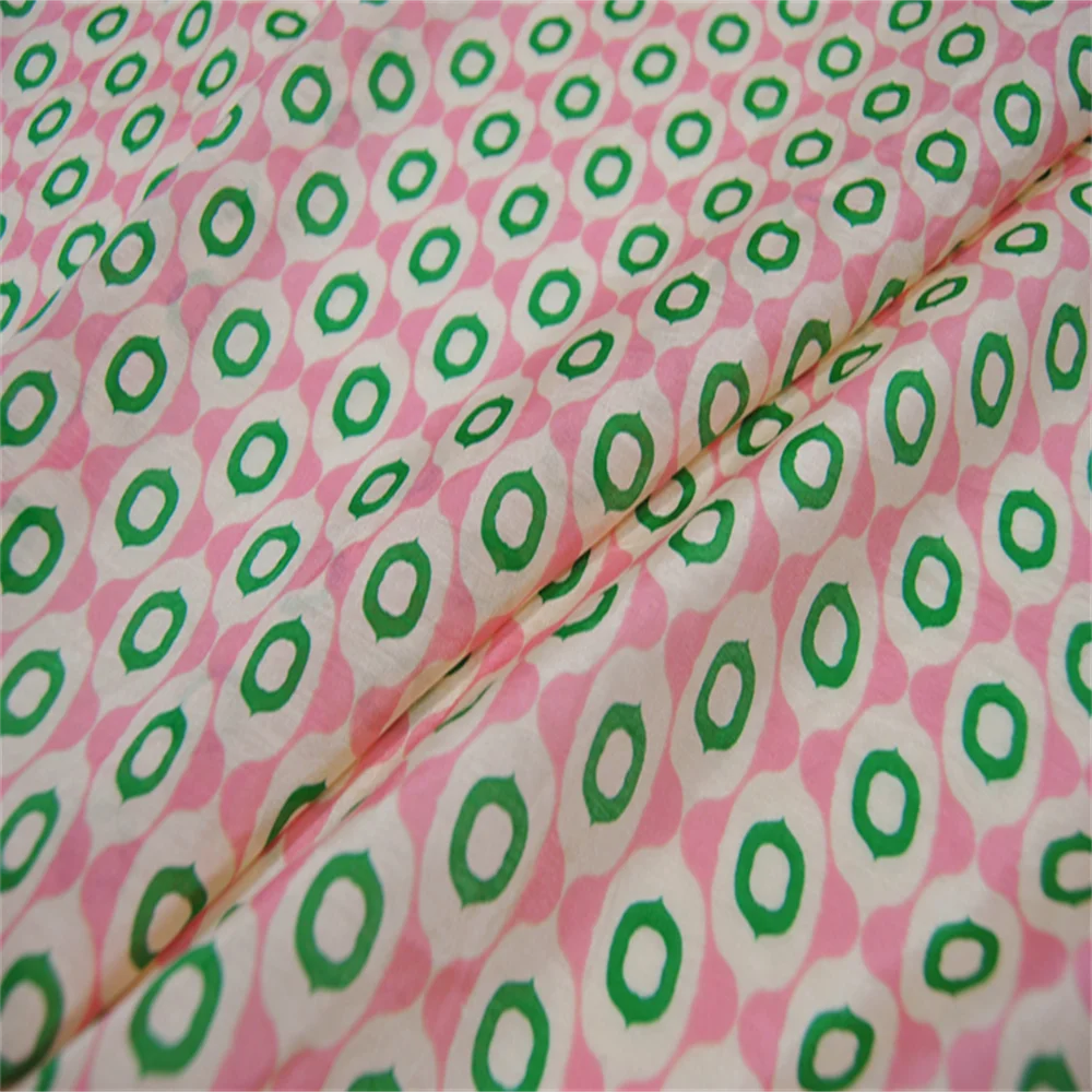 Tissu en coton rose pour chemise femme, design spécial, sensation confortable, matériau populaire, sol de document, grande qualité