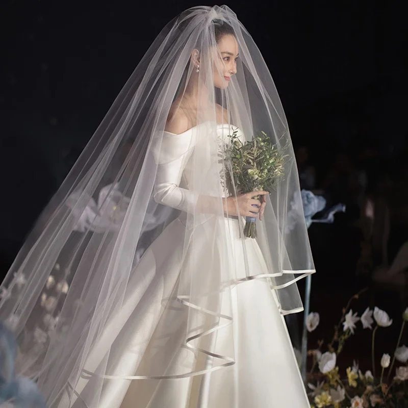 Langer Hochzeitsschleier mit Bandkante, 3 Meter, zweilagiger Kathedralen-Brautschleier aus Tüll mit Blütenblattkamm, Hochzeitszubehör