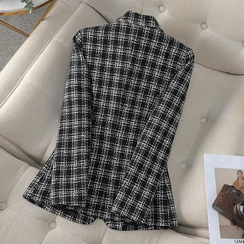 Woolen Plaid Small Suit Jacket for Women in Spring and Autumn 2025 New Short Style Korean Version Plus Size Retro Women's Suit