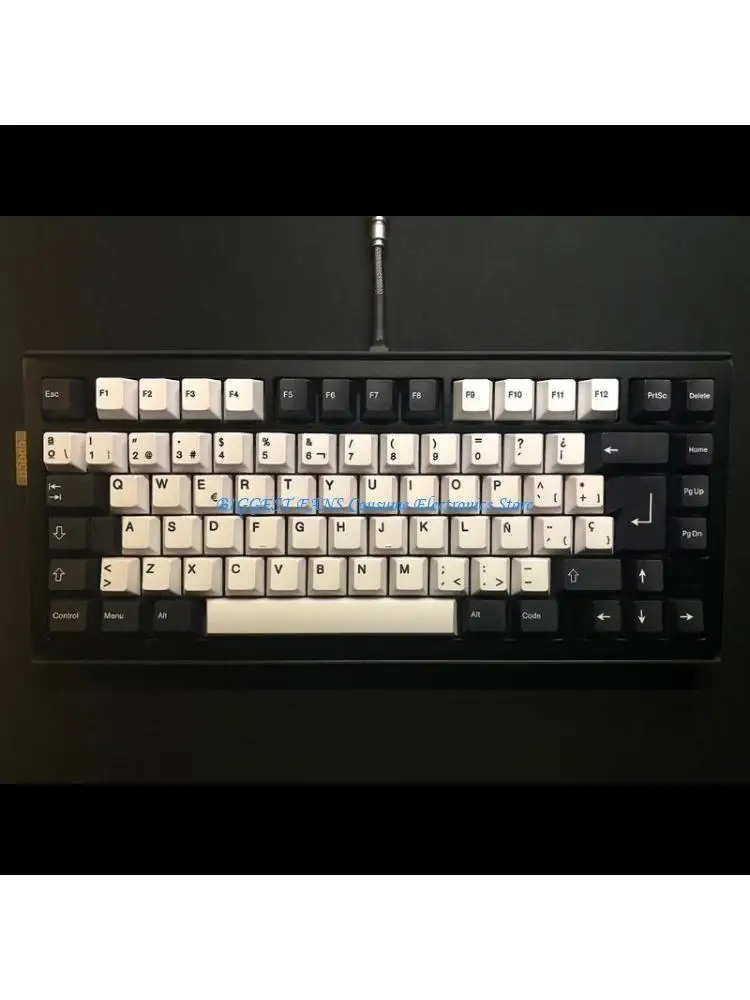 

Испанская краевая краевая капля PBT 137 для ключа вишневого профиля для GK61 64 84 9