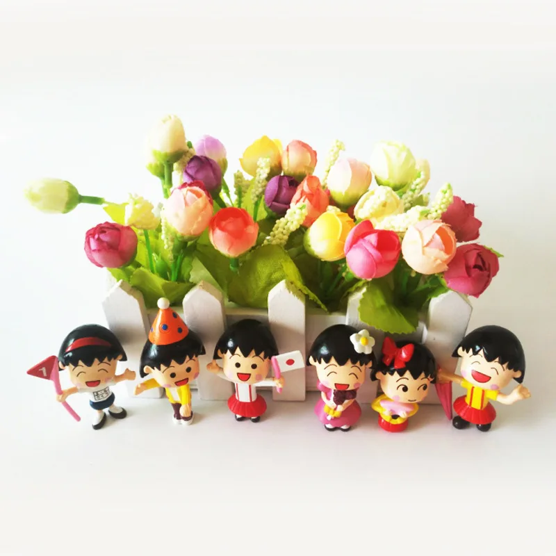 12 pz/set Chibi Maruko-Chan PVC Action Figure Anime Cartoon Mini Modello di Auto Decorazione Del Desktop Giocattolo di Fascino Regalo Di Compleanno Per Bambini