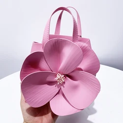 Senhoras flores sacos de noite para mulheres bolsas de designer de luxo e bolsas 2024 novo em pu pétala emenda decoração com bolso interno alça superior corrente bolsa de ombro alta qualidade Frete grátis