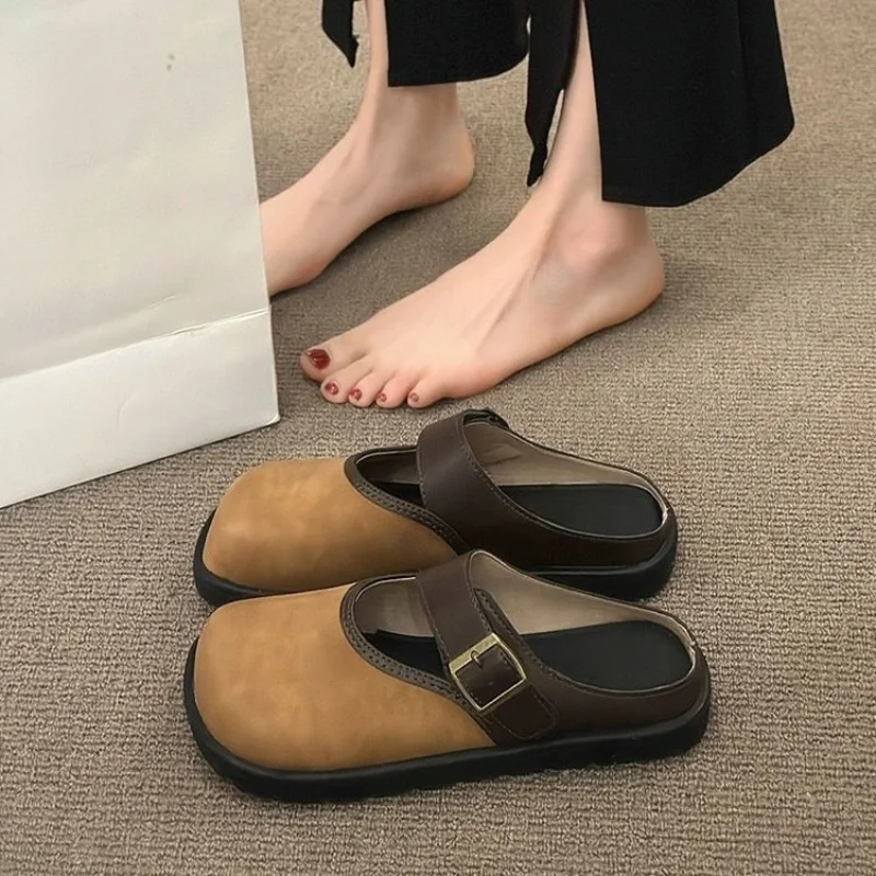 Women's Retro Closed-Toe Mule Slides, Soft Leather Buckle Flat Sandals, Wide Feet Friendly Outdoor Slip-On Casual Shoes