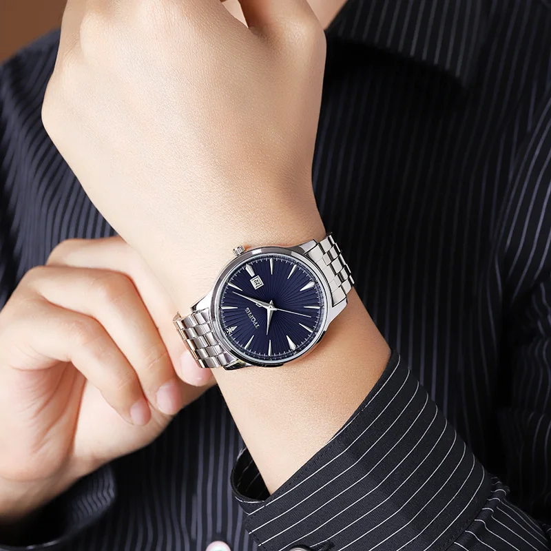 ساعة كوارتز رجالية ذات ملمس راقي مرصعة بالألماس بسيطة مقاومة للماء وشريط فولاذي للأعمال وساعات عصرية على مدار الساعة