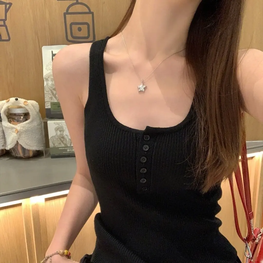 

Women's Red And Black Knitted Camisole Sleeveless Top Tight Inner Wear Suit Outer Wear Base Sense Niche