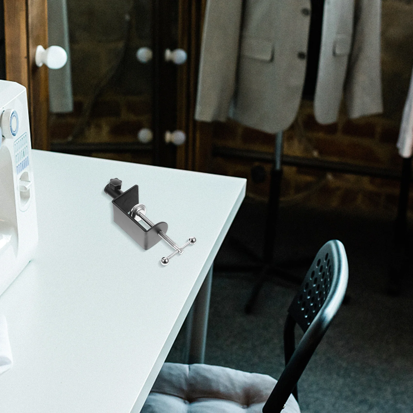 

Aluminum Alloy Iron Table Mounting Clamp Heavy Duty Adjustable Table Clamp Desk Clip Stable Cantilever Bracket for Home Office