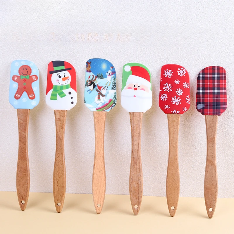 New Christmas Wooden Handle Kitchen Fondant Cake Cream Spatula Silicone Butter Scraper Kitchen Baking Tools Espatula Silicona