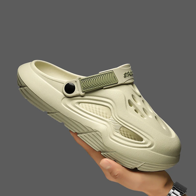 Croc Shoes for Men, Outdoor Beach Sports Sandals, Dual-Purpose Driving Slippers with Closed Toe