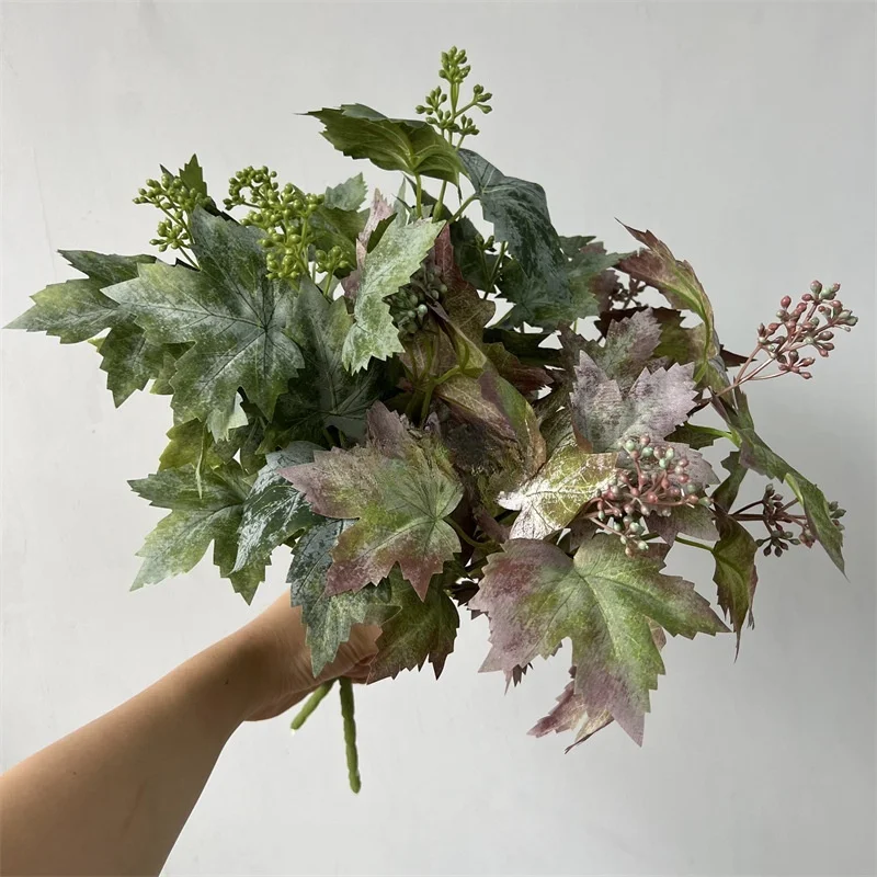 Neue Seiden-Traubenblätter für Hochzeit, Zuhause, Weihnachtskranz, Vasendekoration, künstliche Traubenblattzweige mit Früchten, Tisch, gefälschte Pflanzen – Detail 3