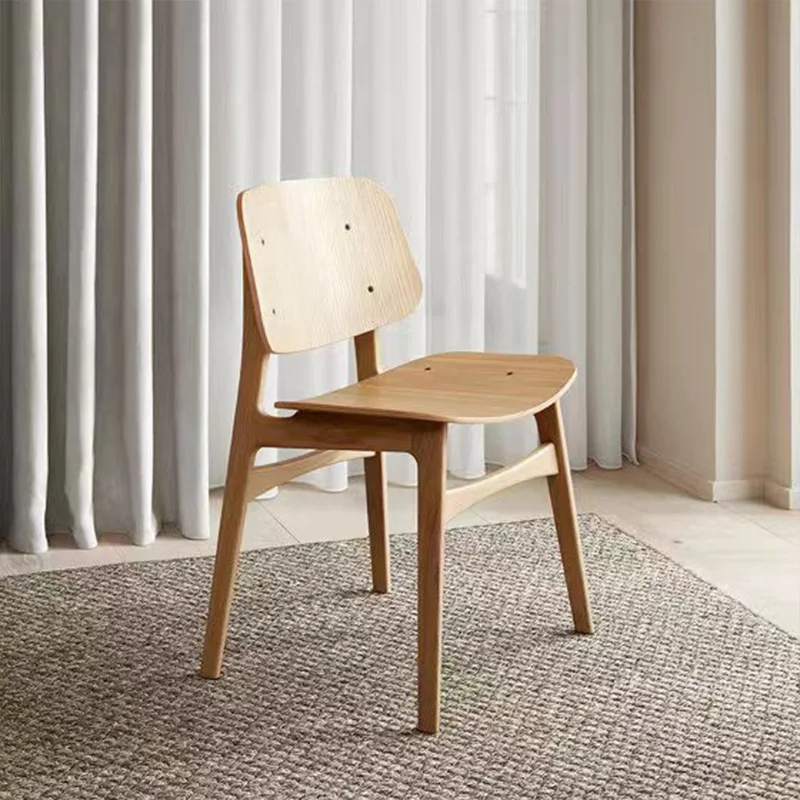 Modern simple solid wood dining chair, high-end restaurant moisture-proof white oak skeleton curved wood seat chair