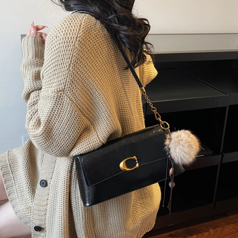 

Women's One Shoulder Quilted Chain Bag Lock Closure PU Leather One Size Summer Fashionable Ladies Handbag for Party and Dating​
