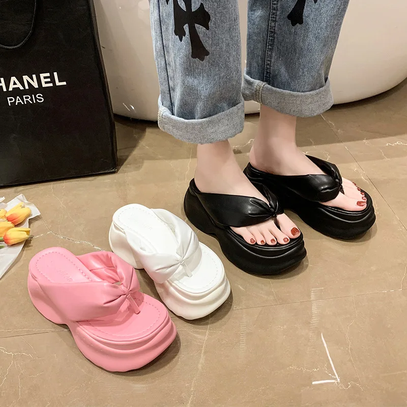 New Summer Cute Pink Women Slippers Thick Sole Shoes Casual Platform Beach Flip Flops Leisure Beach Solid Sandals Woman Shoes