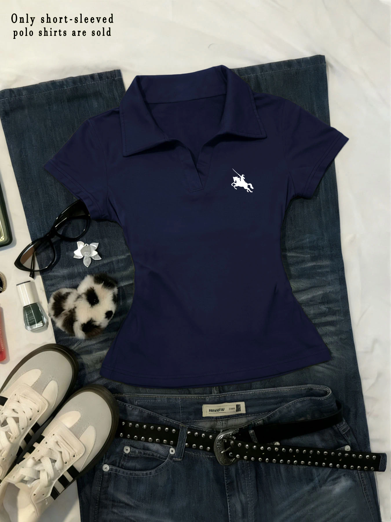 Fashionable women's Polo shirt, small V-neck with tie print new style, suitable for casual wear and summer outfits