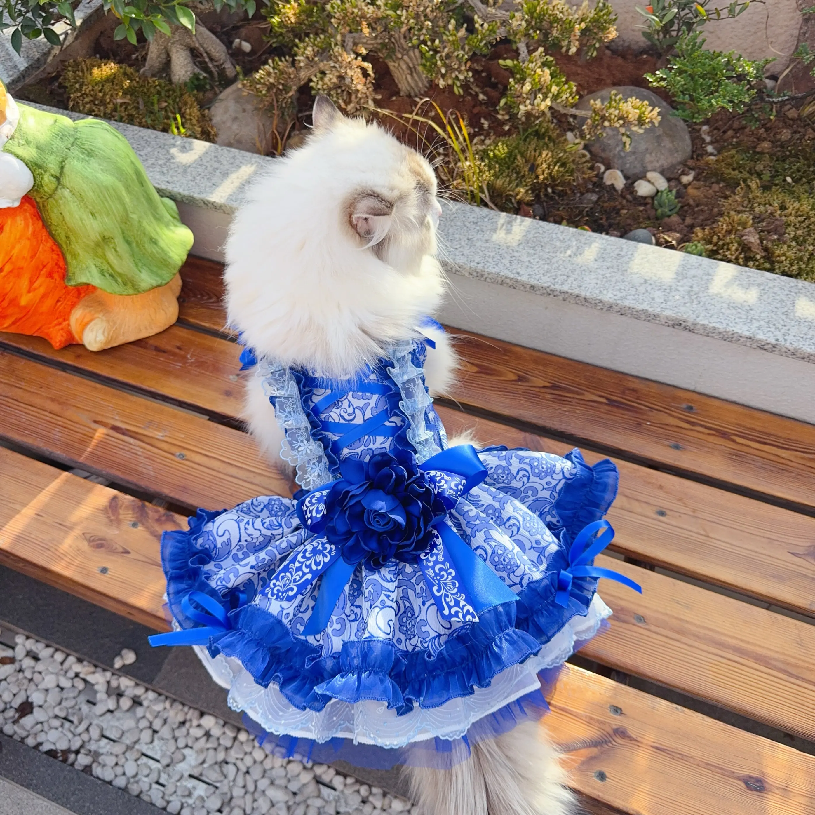 

Handmade Luxury Blue Lace Bow Princess Dress for Small to Medium Dogs Flower Print Long Tail Puppy Dog Dress Pet Clothes