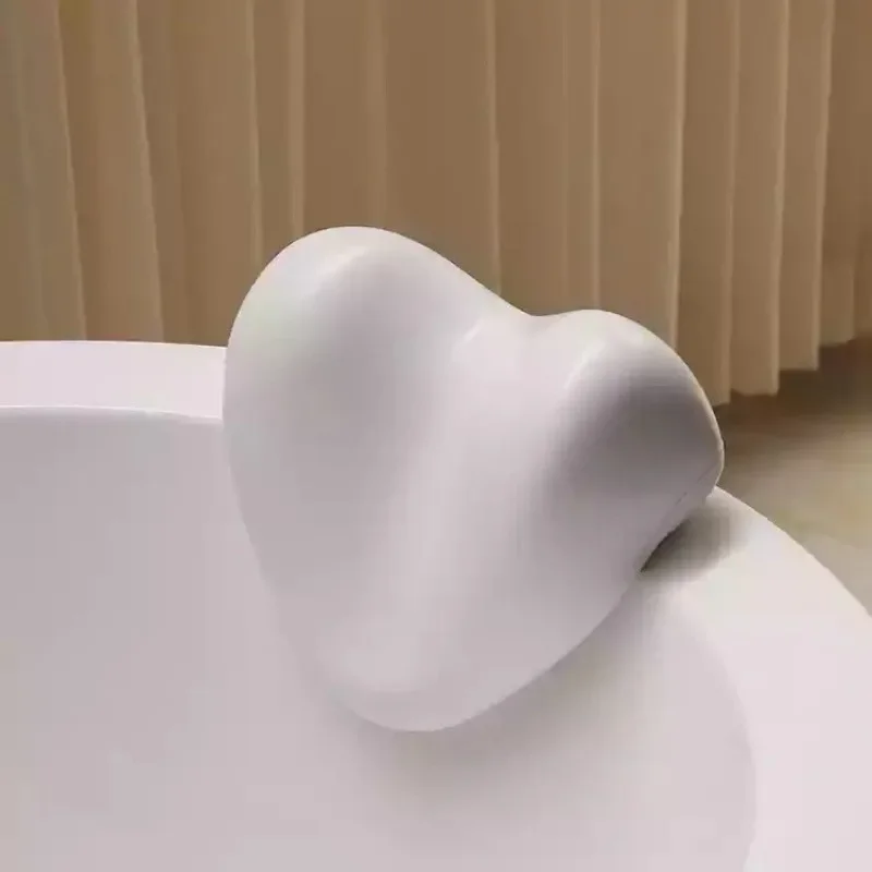 Bathtub pillow with suction cup, waterproof massage pillow, heart-shaped bathtub pillow