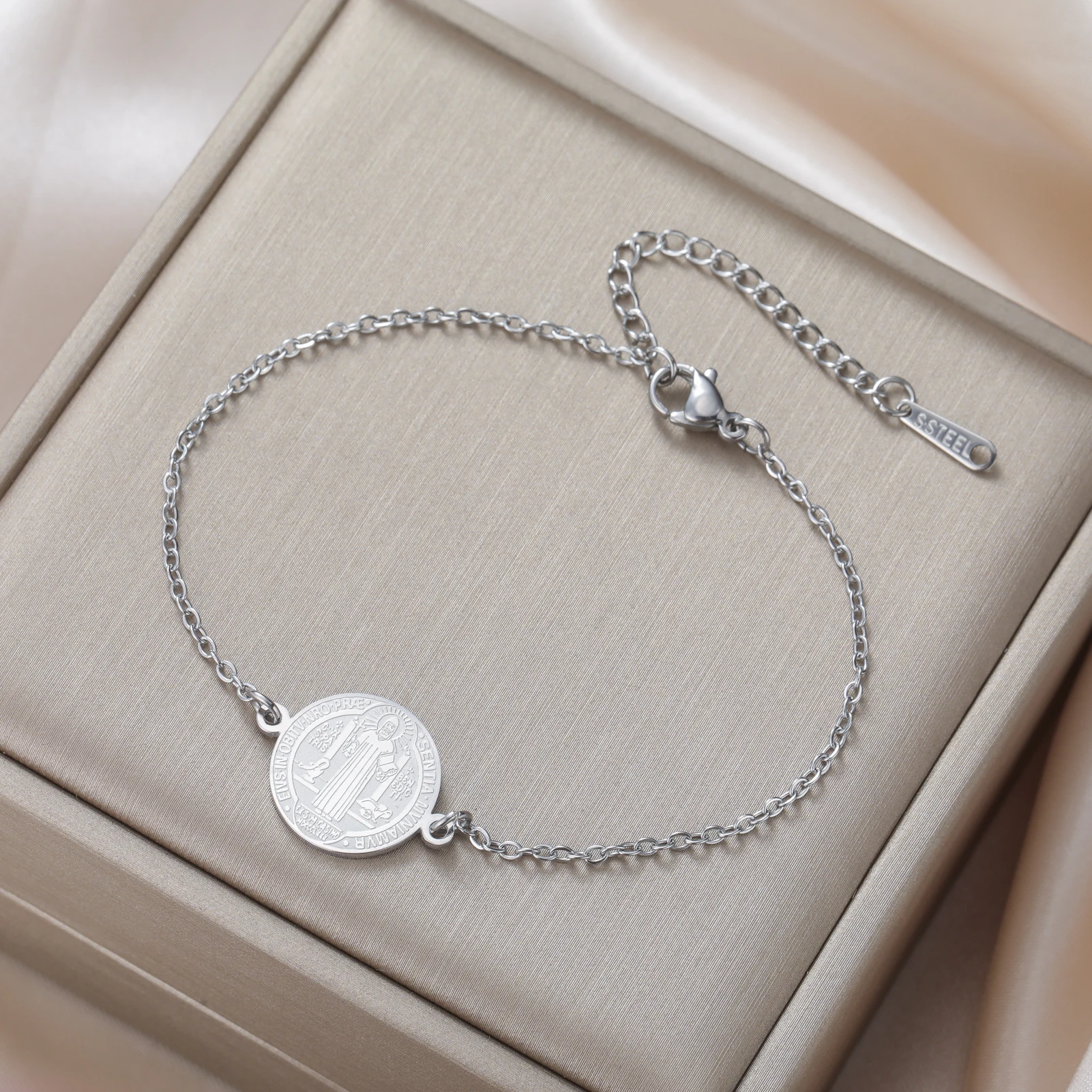 Edelstahl doppelseitige Saint Benedict Exorzismus Kreuz Charm Armband Frauen Männer Einstellbare Rot Schwarz Seil Armbänder Schmuck – Detail 12