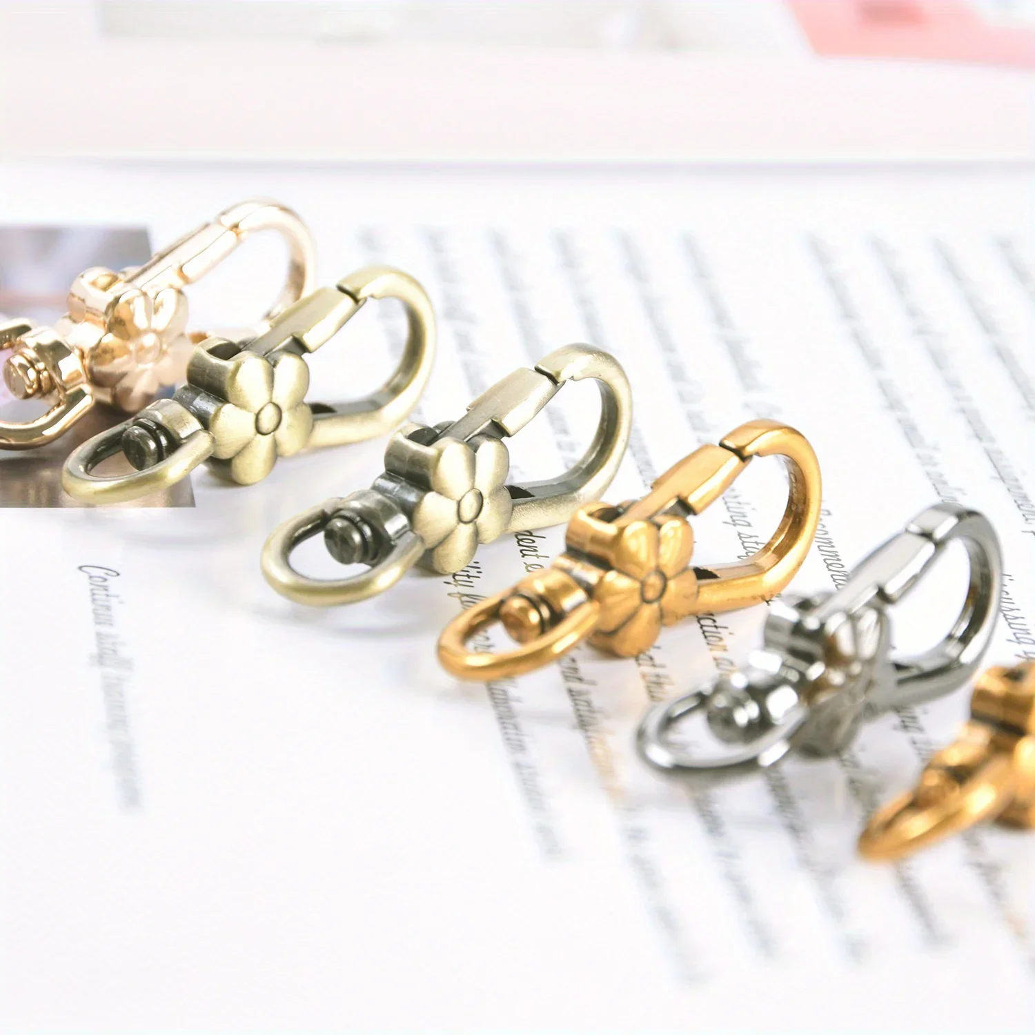 5pcs Snap Clasps Handle Flower Lobster Metal Clasps Swivel Trigger Clips Snap Hooks Bag Key Rings Keychains Bag Accessories