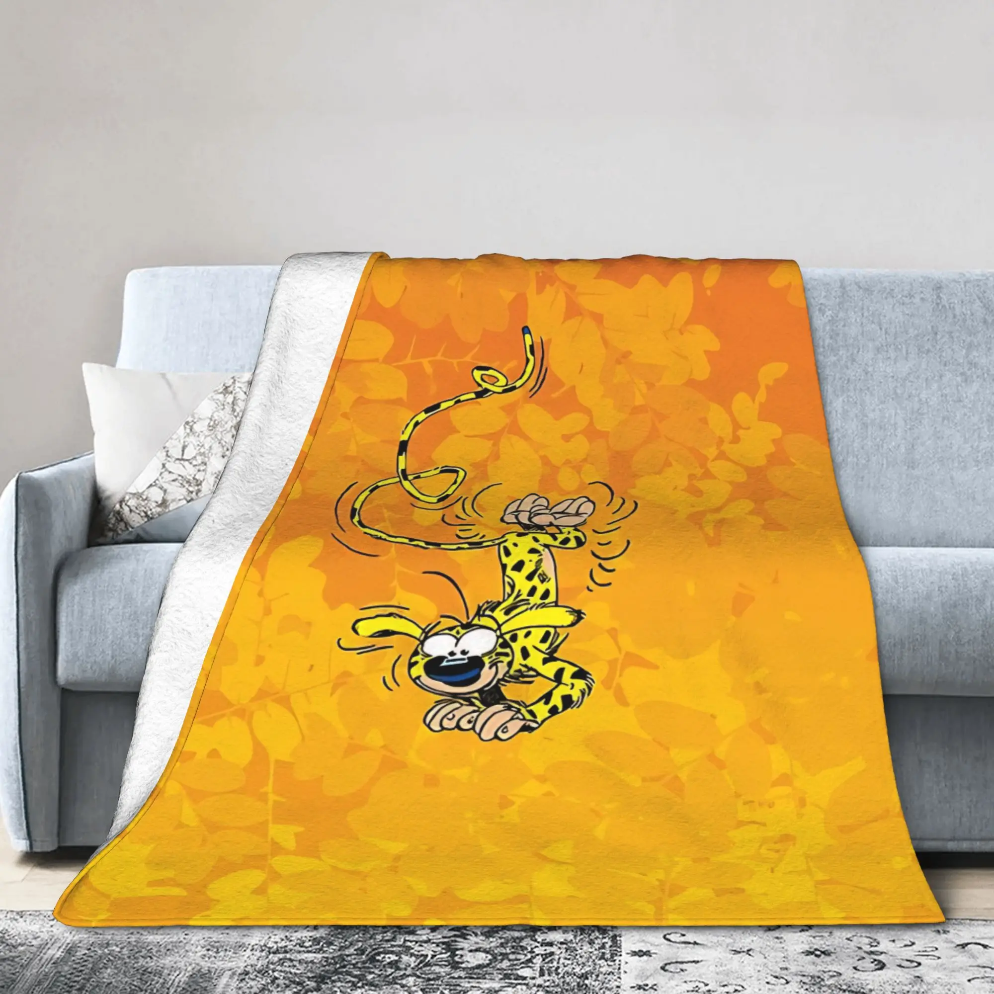 Marsupilamid Movie Blanket Flannel Spring Autumn  Multi-function Lightweight Thin Throw Blanket for Sofa Bedroom Rug Piece