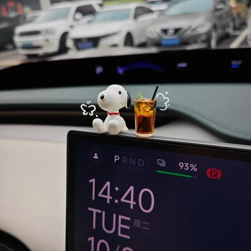 2026 New Snoopy Car Screen Decoration Kawaii Interior Cartoon Decoration Girl Center Console Doll Decoration Gift