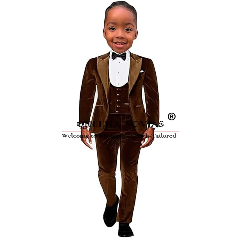 Black Velvet Boy's Suits Elegant Peaked Lapel Jacket Vest Pants 3 Pieces Children Formal Occasion Dresses Traje De Niño Boda