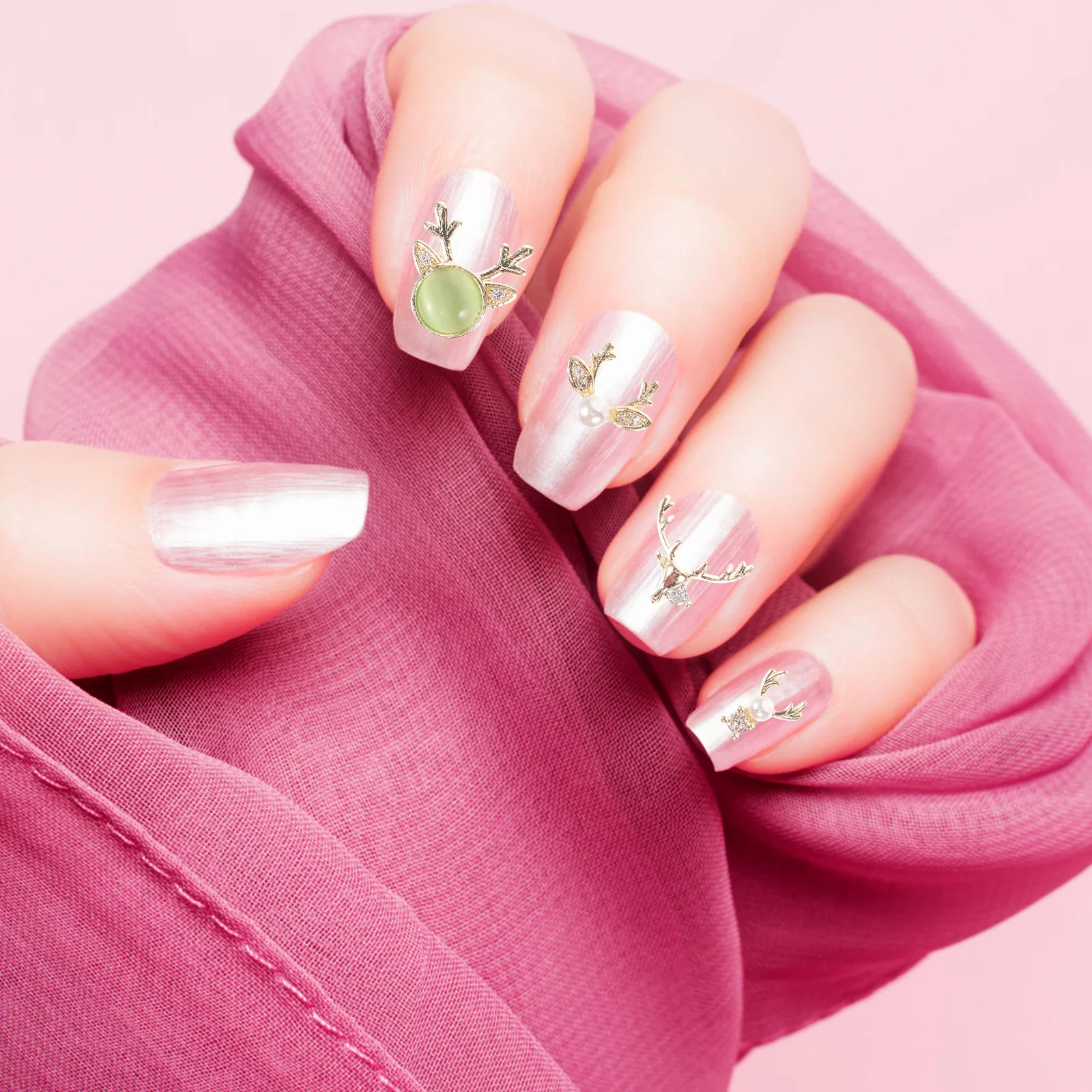 

5Pcs Women Nail Charms Cute Christmas Theme Nail Gems Small Metal Decorations for Natural Or Artificial Nails Manicure Use