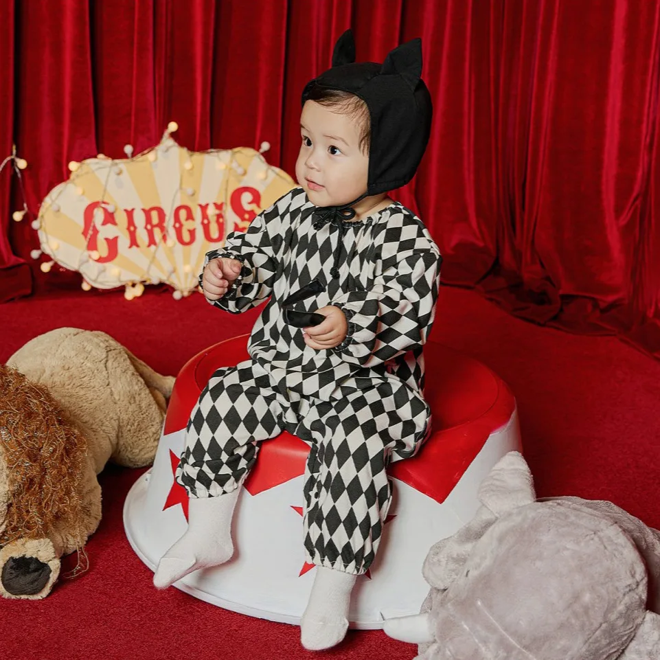 2025-spring-and-autumn-baby-jumpsuit-halloween-performance-fashionable-and-cute-rompers-poker-king-rompers