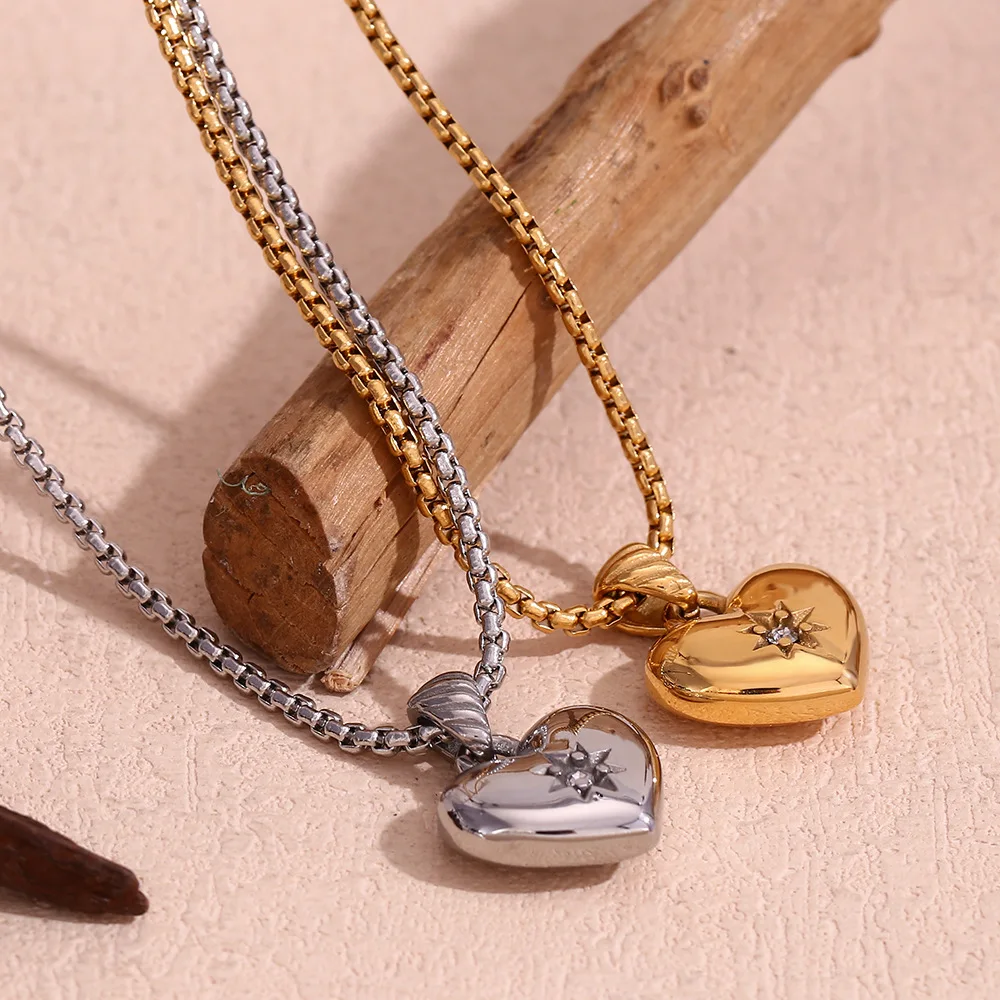 

Fashion Stainless Steel Retro Heart Pendant Necklace Waterproof 18K PVD Plated Collar Jewelry for Women Accessories