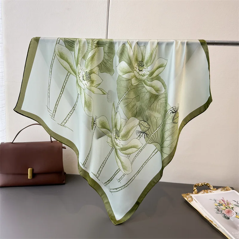 

Luxury Printing Silk Square Scarf Women Neck Hair Tie Band Beach Hijab Kerchief Head Headbands Bandana Female Foulard 70cm