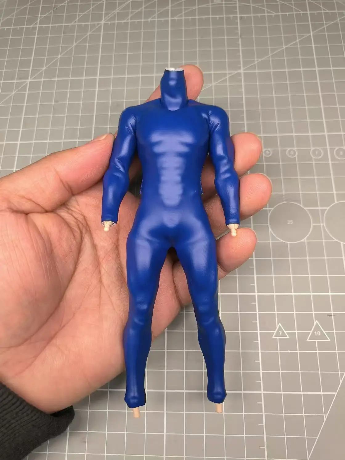 1/12 Scale Blue Jumpsuit Model for 6'' RomankeyxCOWL (no Body)