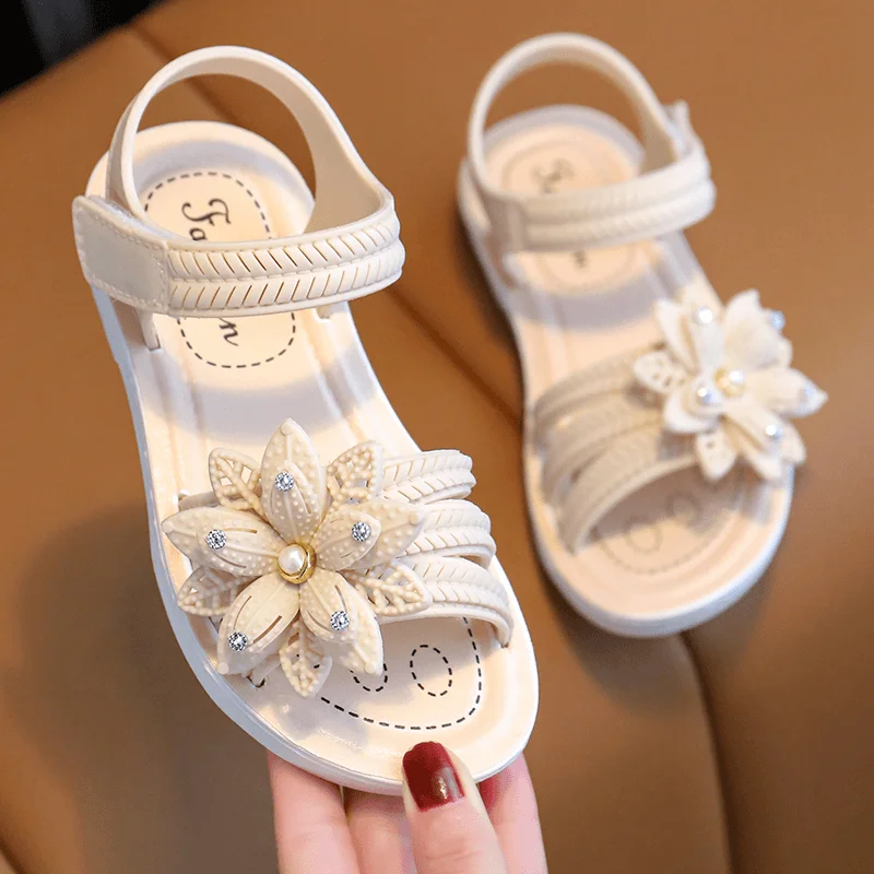 New Summer Cute Flower Aged 2-8 Children Slippers Soft Goodly Sandals For Girls Non-slip Seabeach Flip Flops Kids Princess Shoes