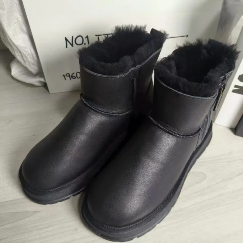 

2025 High Quality Fashion Men's Snow Boots Winter Warm Wool Ankle Boots Men's Outdoor Flat Shoes Casual Warm Boots